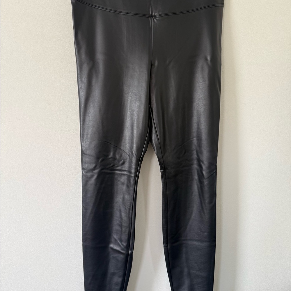 WHBM Faux Leather Runway Leggings Women’s Size 12 Black High Rise Pull On Pant